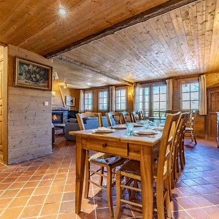 8 Personnes Dans Prive Au Pied Des Pistes *